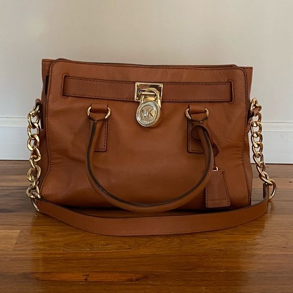 Michael Kors Handbags - Michael Kors Hamilton Bag